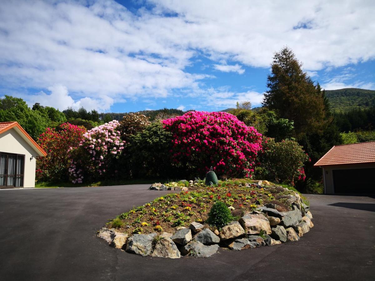 Road Sun Tourist Lodge Dunedin Exterior photo